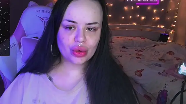 Snapshot of og_maddison chatting on December 3, 2024, 5:15 am og maddison online show from December 3, 2024, 5:15 am