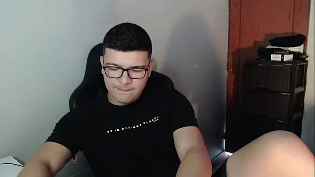 Plug Control online show from January 8, 2026, 6:58 pm