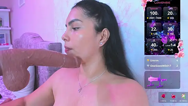 Snapshot of evelinn_belen chatting on April 30, 2026, 12:12 pm evelinn belen online show from April 30, 2026, 12:12 pm