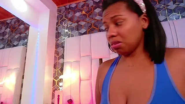 Snapshot of lia_mariana chatting on October 12, 2025, 9:49 pm lia mariana online show from October 12, 2025, 9:49 pm