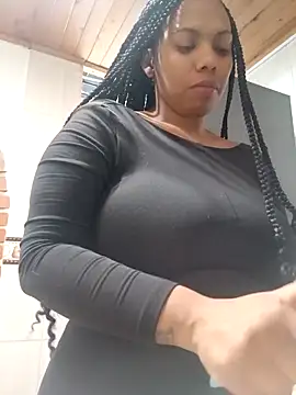 Snapshot of lia_mariana chatting on November 1, 2025, 8:57 pm lia mariana online show from November 1, 2025, 8:57 pm