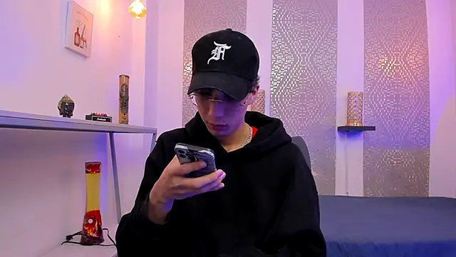 Snapshot of Nikolay_Gregori chatting on December 15, 2025, 4:40 am Nikolay Gregori online show from December 15, 2025, 4:40 am