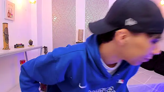 Snapshot of Nikolay_Gregori chatting on November 18, 2025, 4:27 am Nikolay Gregori online show from November 18, 2025, 4:27 am