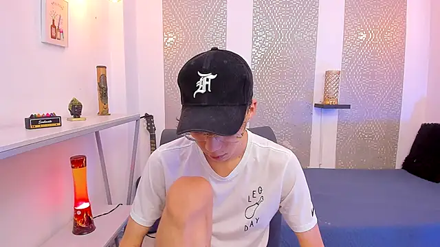 Snapshot of Nikolay_Gregori chatting on December 3, 2025, 5:08 am Nikolay Gregori online show from December 3, 2025, 5:08 am