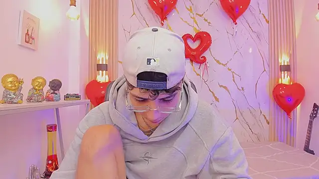 Nikolay Gregori online show from February 22, 2026, 4:37 am