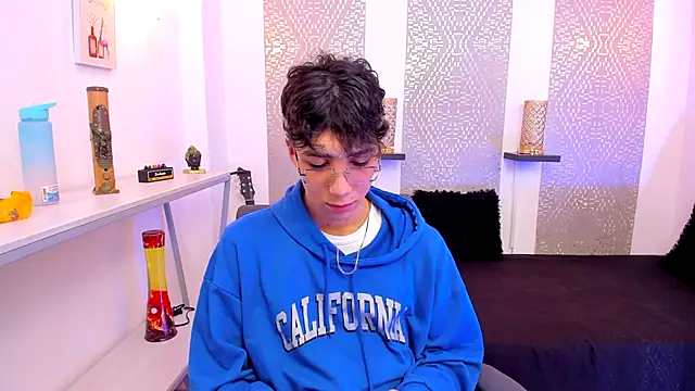 Snapshot of Nikolay_Gregori chatting on November 9, 2025, 4:16 am Nikolay Gregori online show from November 9, 2025, 4:16 am