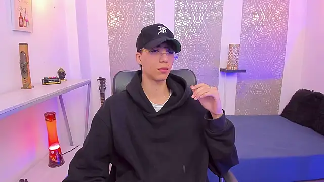 Snapshot of Nikolay_Gregori chatting on November 25, 2025, 4:35 am Nikolay Gregori online show from November 25, 2025, 4:35 am