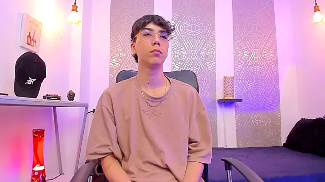 Snapshot of Nikolay_Gregori chatting on November 26, 2025, 4:23 am Nikolay Gregori online show from November 26, 2025, 4:23 am