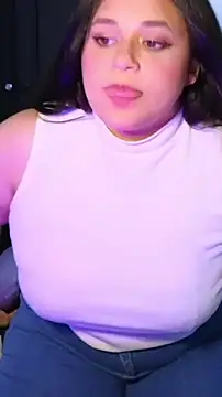 Snapshot of Luciernaga18 chatting on November 17, 2025, 3:43 am Luciernaga18 online show from November 17, 2025, 3:43 am