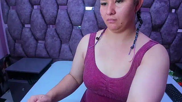 Snapshot of AlaSmith chatting on November 29, 2025, 2:12 am AlaSmith online show from November 29, 2025, 2:12 am