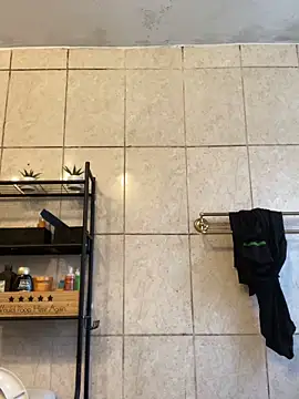 Miguel16i online show from October 9, 2025, 5:02 pm