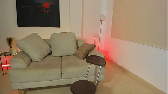 Snapshot of ina__nnaa chatting on February 14, 2025, 9:43 pm ina nnaa online show from February 14, 2025, 9:43 pm