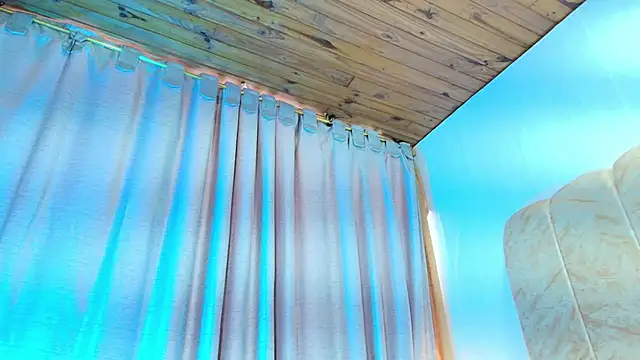 Eda Bonne online show from September 13, 2025, 12:27 pm