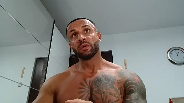 Magnificmuscles89 online show from January 16, 2026, 10:58 pm