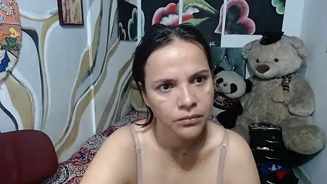 manzanahot9 online show from March 20, 2026, 12:06 pm