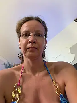 Snapshot of AnnikaRose chatting on July 18, 2026, 4:54 am AnnikaRose online show from July 18, 2026, 4:54 am