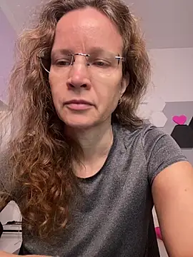 AnnikaRose online show from December 19, 2025, 6:49 am