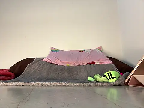 boypussyfist online show from September 9, 2025, 6:39 pm