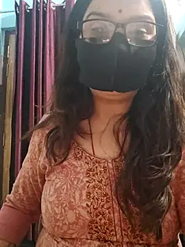 Snapshot of Aishwaryaa_69 chatting on February 15, 2026, 5:01 pm Aishwaryaa 69 online show from February 15, 2026, 5:01 pm