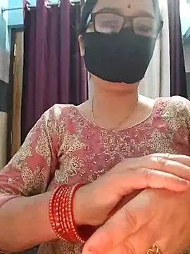 Aishwaryaa 69 online show from November 7, 2025, 2:27 am