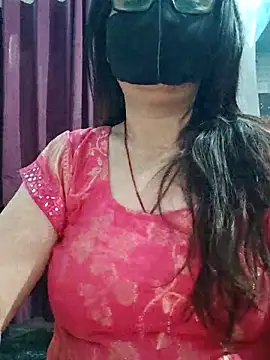 Snapshot of Aishwaryaa_69 chatting on May 2, 2026, 2:39 am Aishwaryaa 69 online show from May 2, 2026, 2:39 am