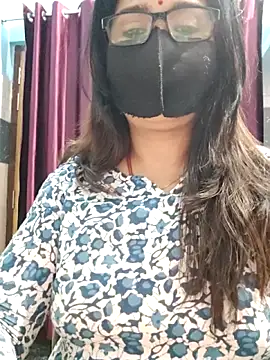 Snapshot of Aishwaryaa_69 chatting on December 16, 2025, 6:17 am Aishwaryaa 69 online show from December 16, 2025, 6:17 am