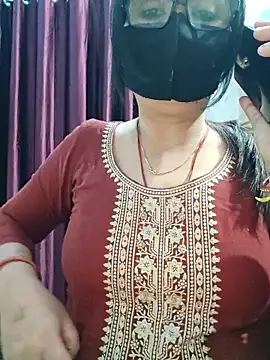 Snapshot of Aishwaryaa_69 chatting on January 11, 2026, 8:54 am Aishwaryaa 69 online show from January 11, 2026, 8:54 am