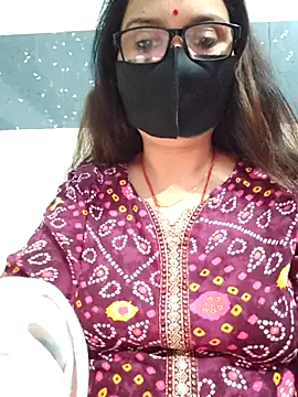 Aishwaryaa 69 online show from November 17, 2025, 11:36 am