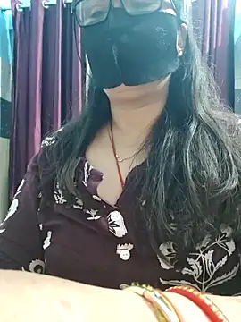 Snapshot of Aishwaryaa_69 chatting on December 17, 2025, 7:46 am Aishwaryaa 69 online show from December 17, 2025, 7:46 am