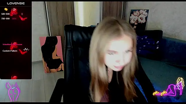 Snapshot of _NigoNika chatting on February 6, 2025, 11:42 am  NigoNika online show from February 6, 2025, 11:42 am