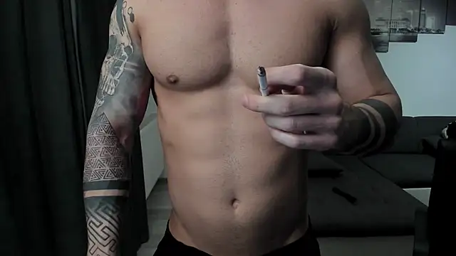 Snapshot of Richarddarell1 chatting on January 18, 2025, 6:03 am Richarddarell1 online show from January 18, 2025, 6:03 am