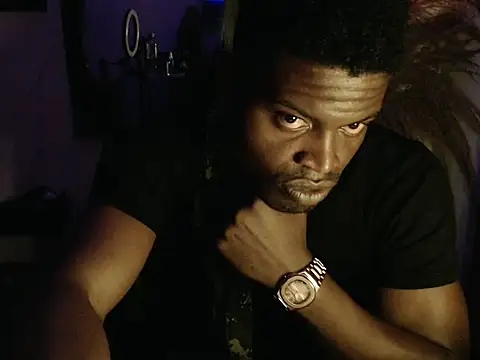 elnigga21 online show from April 15, 2026, 8:42 pm