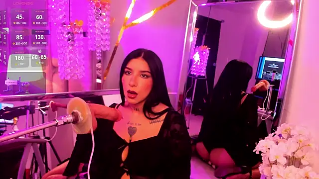 Snapshot of Leiaa_ chatting on November 23, 2025, 6:45 am Leiaa online show from November 23, 2025, 6:45 am