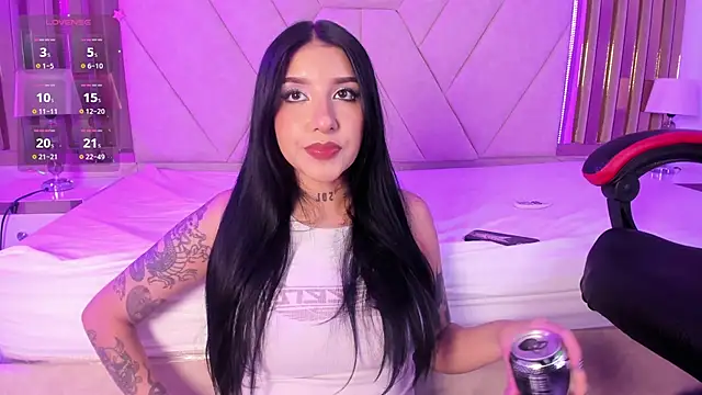 Snapshot of Leiaa_ chatting on November 7, 2025, 4:50 am Leiaa online show from November 7, 2025, 4:50 am