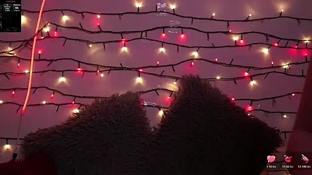 Snapshot of MaddisRock chatting on February 17, 2026, 6:33 am MaddisRock online show from February 17, 2026, 6:33 am