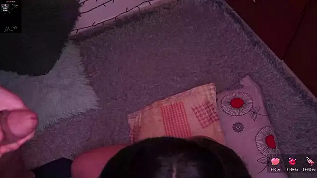 Snapshot of MaddisRock chatting on October 20, 2025, 11:22 am MaddisRock online show from October 20, 2025, 11:22 am