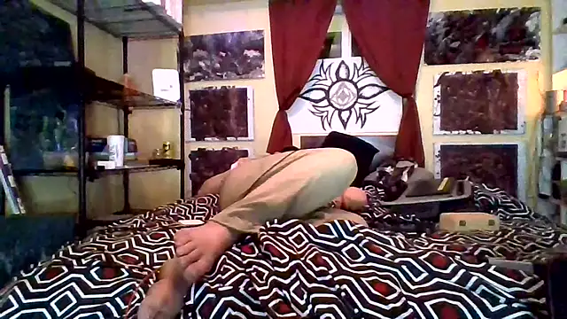 Mic Oxinner online show from November 16, 2025, 6:40 am