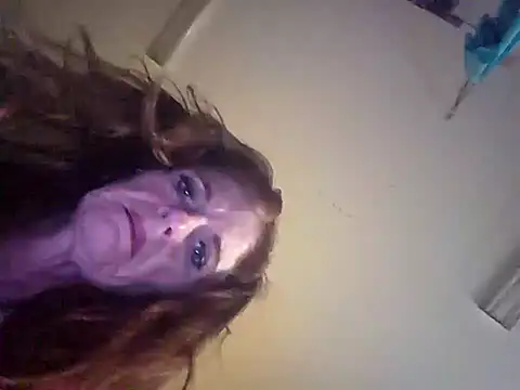 Snapshot of Avaivory chatting on September 21, 2025, 1:38 pm Avaivory online show from September 21, 2025, 1:38 pm