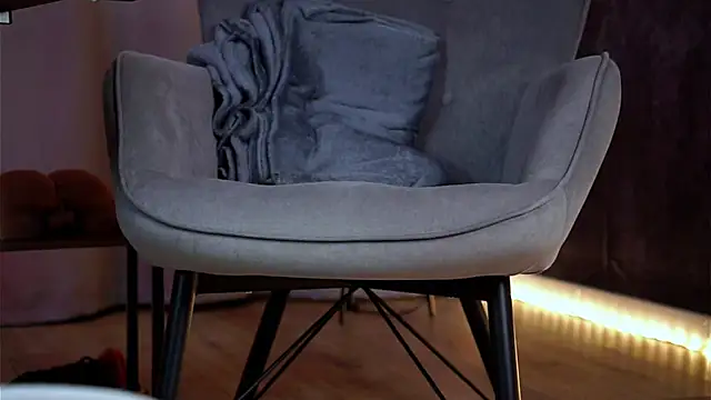 AnnaTrueno online show from March 28, 2026, 6:20 pm