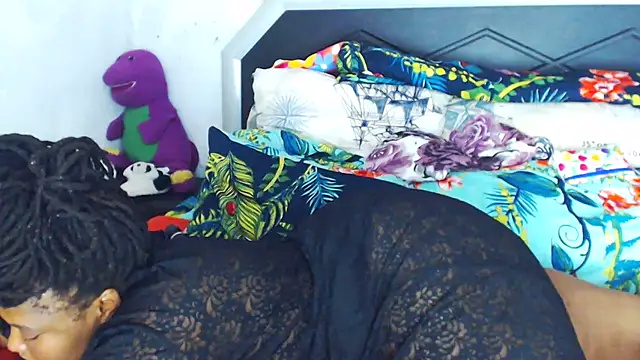 Bulkyyass online show from February 13, 2026, 10:48 am