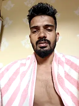 Snapshot of saggy1218 chatting on November 5, 2025, 9:23 am saggy1218 online show from November 5, 2025, 9:23 am