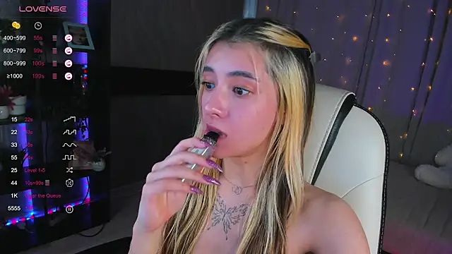 DarlaLike online show from March 22, 2025, 7:36 am