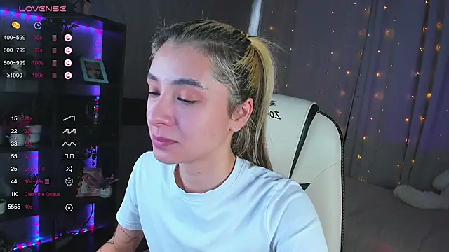 DarlaLike online show from March 21, 2025, 7:22 am