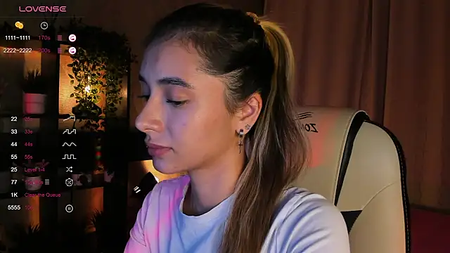 DarlaLike online show from September 9, 2025, 4:00 am