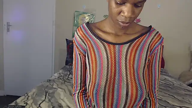 Snapshot of Blacktittiex02 chatting on November 18, 2025, 4:43 pm Blacktittiex02 online show from November 18, 2025, 4:43 pm