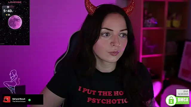 Snapshot of Billiexxox chatting on October 31, 2025, 8:16 pm Billiexxox online show from October 31, 2025, 8:16 pm