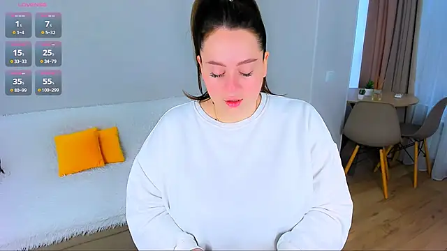 Snapshot of Feral__berry__ chatting on November 17, 2025, 7:56 am Feral berry online show from November 17, 2025, 7:56 am