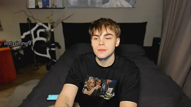 simonwnl online show from December 3, 2025, 3:29 am