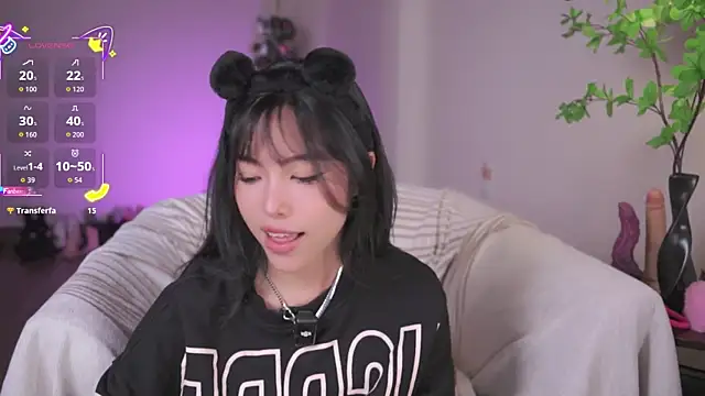 Snapshot of Miuzxc chatting on September 18, 2025, 4:48 am Miuzxc online show from September 18, 2025, 4:48 am