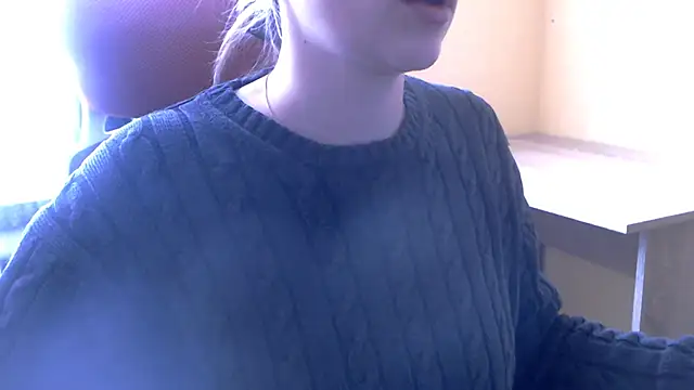 Snapshot of Alisha_XO chatting on March 4, 2026, 9:28 am Alisha XO online show from March 4, 2026, 9:28 am